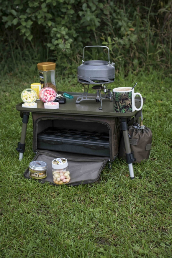 Asztal táskával - AVID CARP BIVVY ORGANISER