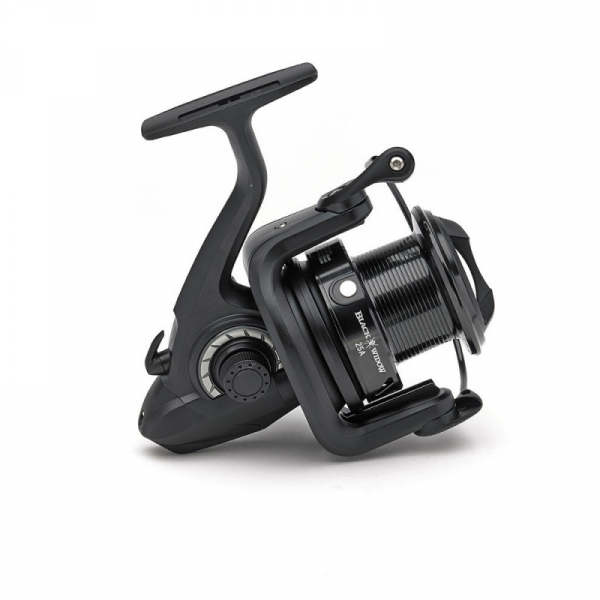 Naviják - DAIWA BLACK WIDOW 25A