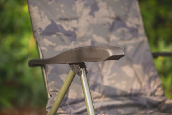 Horgász szék - Solar Undercover Camo Recliner Chair