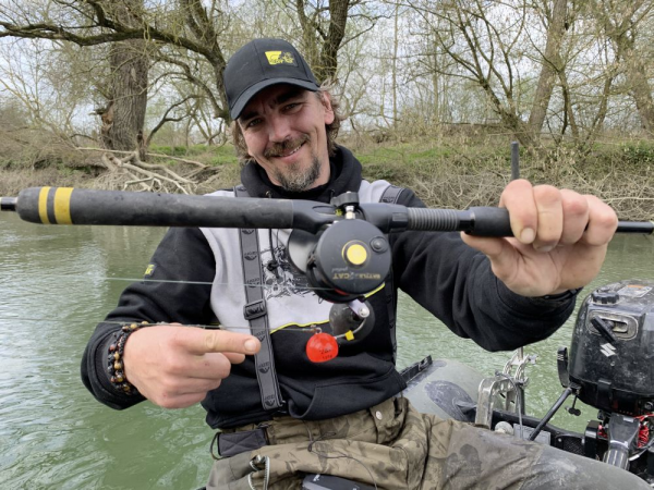 Jig horog - 160G black BLACK CAT FIRE-BALL 1pcs