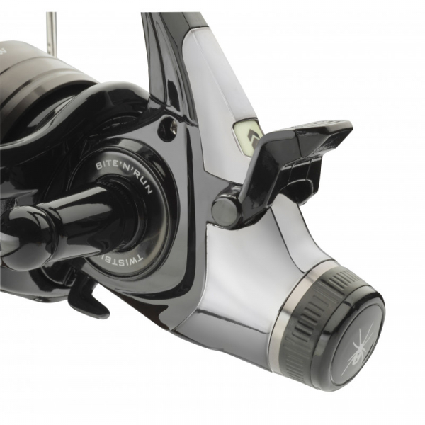 Naviják - DAIWA BLACK WIDOW BR A - BR 5000A