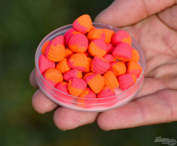 Pelety Haldorádó TORNADO Wafter Chobotnice Broskev 12mm