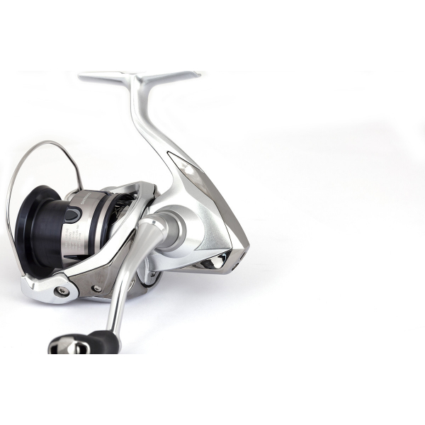 Naviják - Shimano Stradic 2500 FL