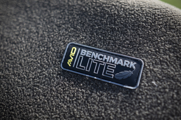 Lehátko - Avid Carp Benchmark Lite Memory Foam Bed