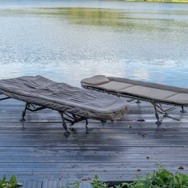 Lehátko - Avid Carp Benchmark Lite Memory Foam Bed