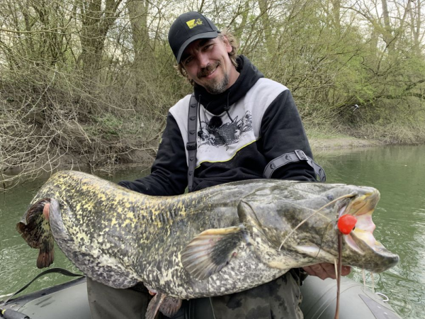 Jig horog - 200G BLACK BLACK CAT FIRE-BALL 1PCS