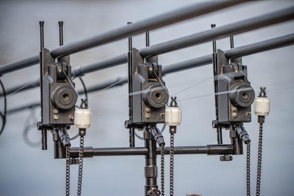 Solar BlackLite Snag Ear