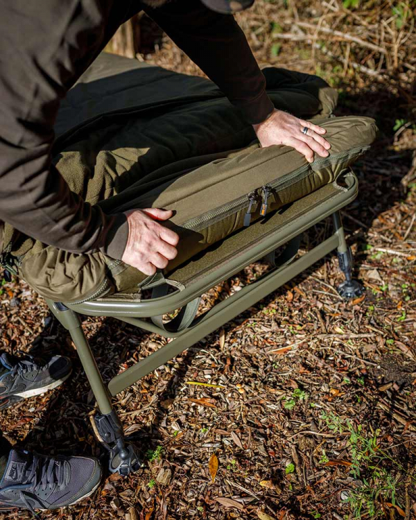 Lehátko so spacákom Fox Flatliner X All Season System