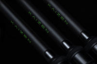 3 kusy Korda Kaizen Green 12ft 3,5lb + Púzdro Compac 3 Rod Divide Holdall 12ft