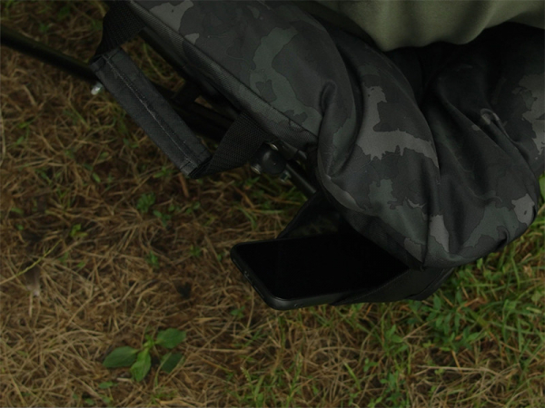 Křeslo Delphin THIXER Banx