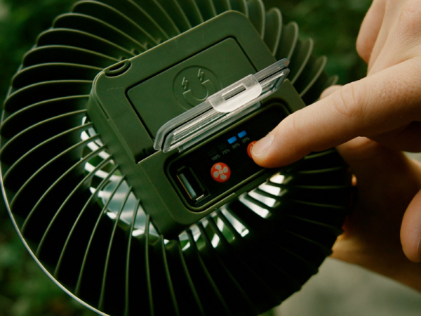 Delphin Ventix Ventilátor világítással 4400 mAh