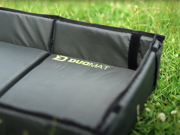 Podložka s bočnicemi Delphin DUOMAT