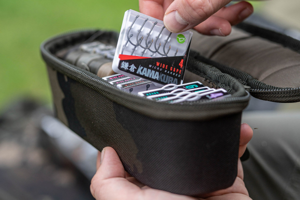 Korda Compac 55 Tackle Pouch Dark Kamo