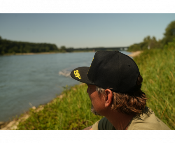 BLACK CAT Black Flat Peak Cap