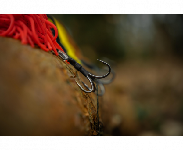 BLACK CAT Real Worm Teaser