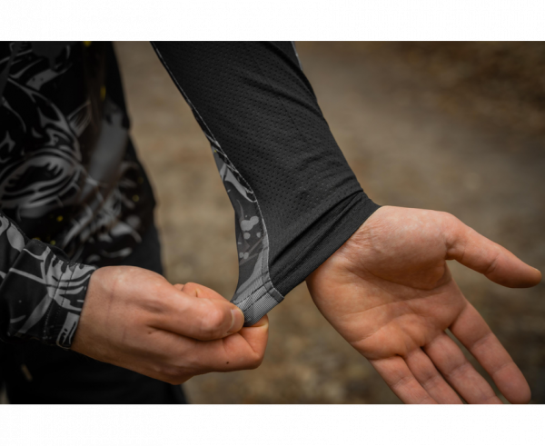 BLACK CAT Performance Sun Top