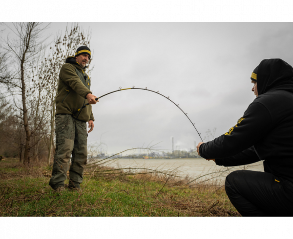 BLACK CAT Perfect Passion X Casting