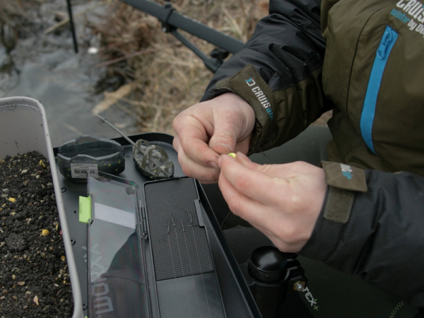 Delphin REAXE RIGIN maxi Feeder előketartó doboz