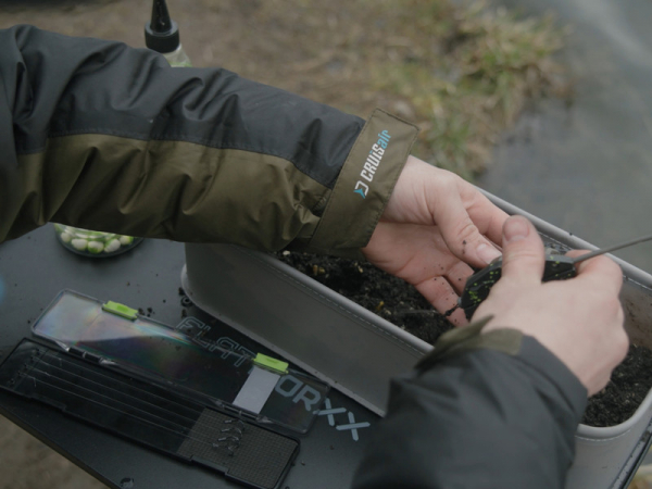 Delphin REAXE RIGIN mini Feeder előketartó doboz