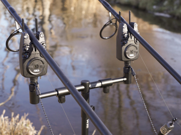Rozťahovacia hrazda na prúty Delphin FlexiBUZZ L