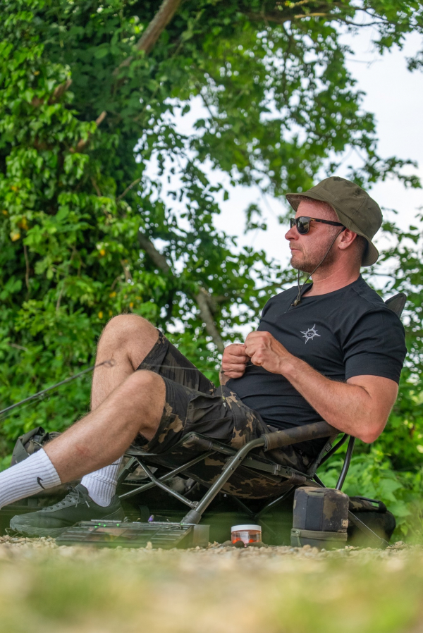 Korda Stalking Bucket Hat | Dark Kamo
