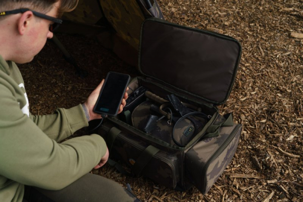 SOLAR WORLDWIDE CARRYALL - MEDIUM