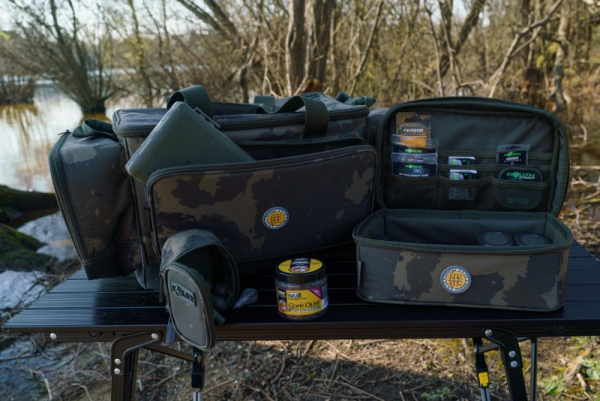 SOLAR WORLDWIDE CARRYALL - MEDIUM