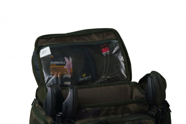 SOLAR WORLDWIDE 30L RUCKSACK