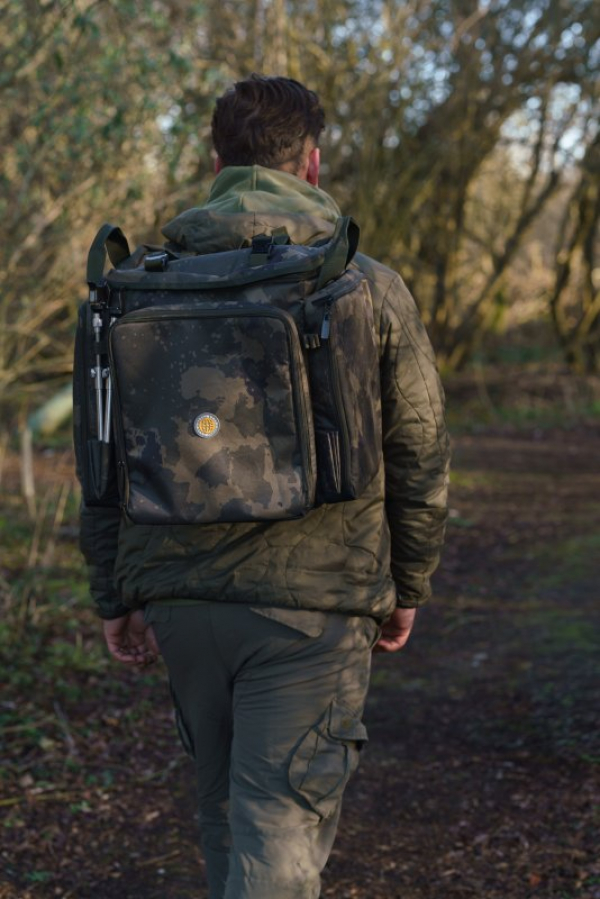 SOLAR WORLDWIDE 30L RUCKSACK