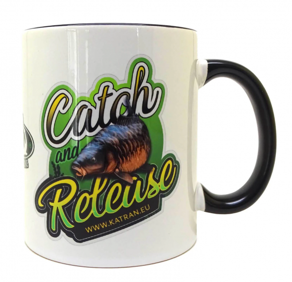 KATRAN Branded Mug – biely s čiernym uškom