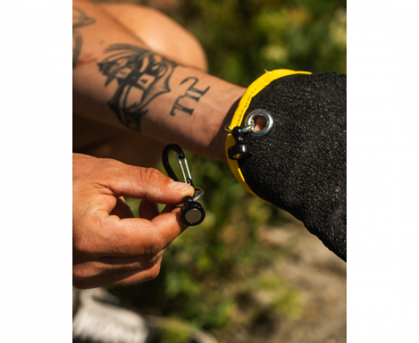 BLACK CAT Landing Glove Left
